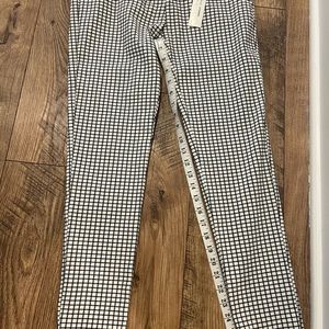 Black/white skinny dress pants.